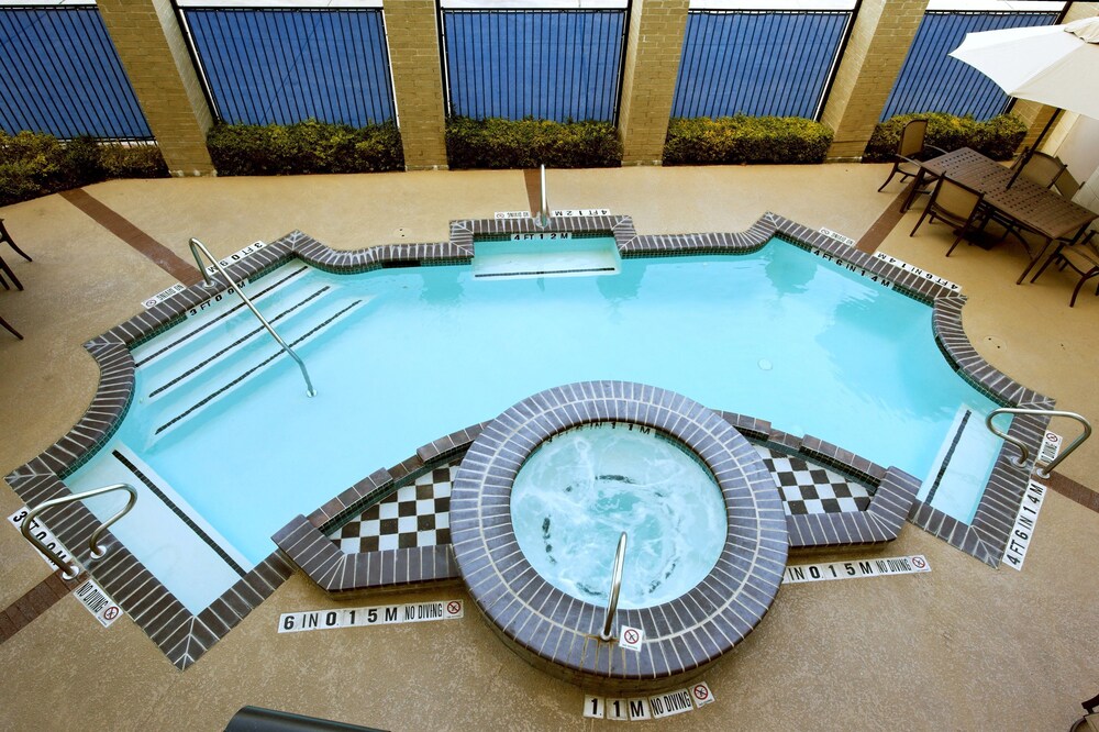 Pool, Holiday Inn Express San Antonio Rivercenter Area, an IHG Hotel