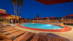 Outdoor pool, cabanas (surcharge), pool umbrellas