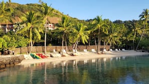 Private beach, free beach cabanas, sun loungers, beach towels