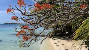 Private beach, free beach cabanas, sun loungers, beach towels