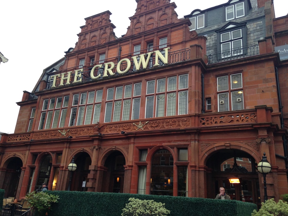 Clayton Crown Hotel London