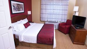 In-room safe, desk, iron/ironing board, cots/infant beds