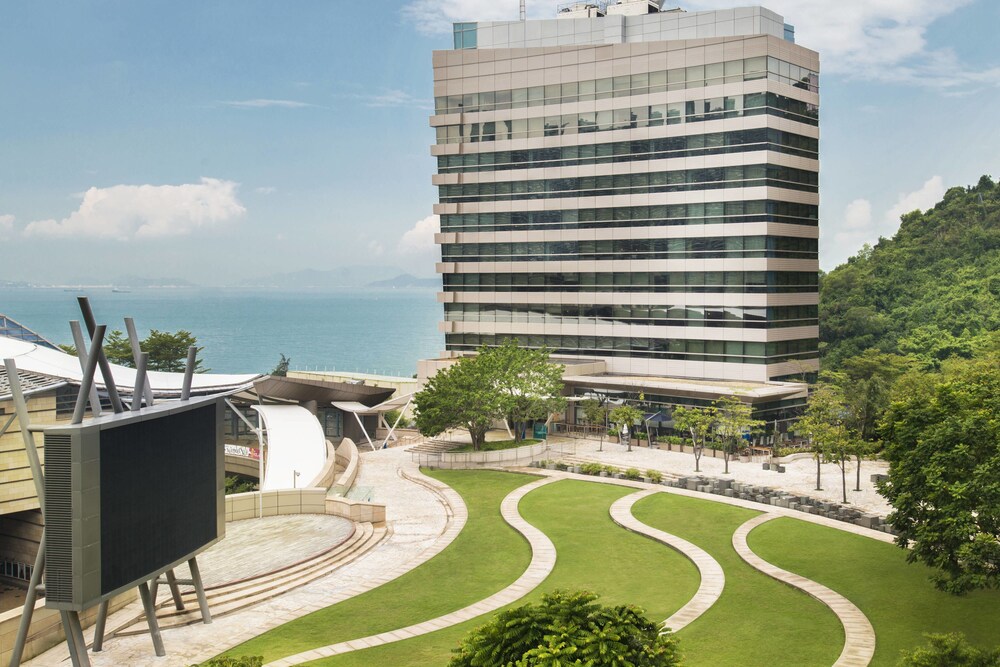 Le Meridien Cyberport In Hong Kong Hotel Rates Reviews On Orbitz