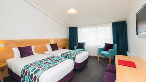 In-room safe, free WiFi, linens