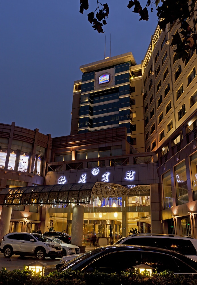 73将主要照片改为上一张照片 将主要照片改为下一张照片 杭州梅苑宾馆