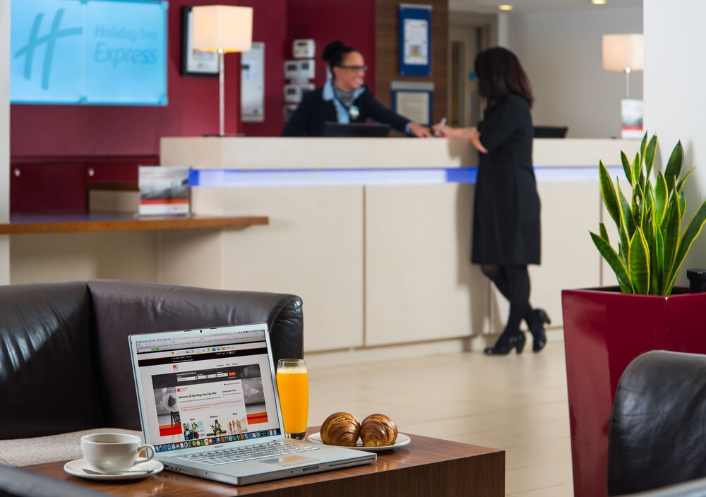 Holiday Inn Express Northampton - South, an IHG Hotel