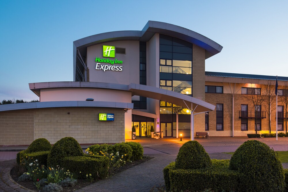 Holiday Inn Express Northampton - South, an IHG Hotel