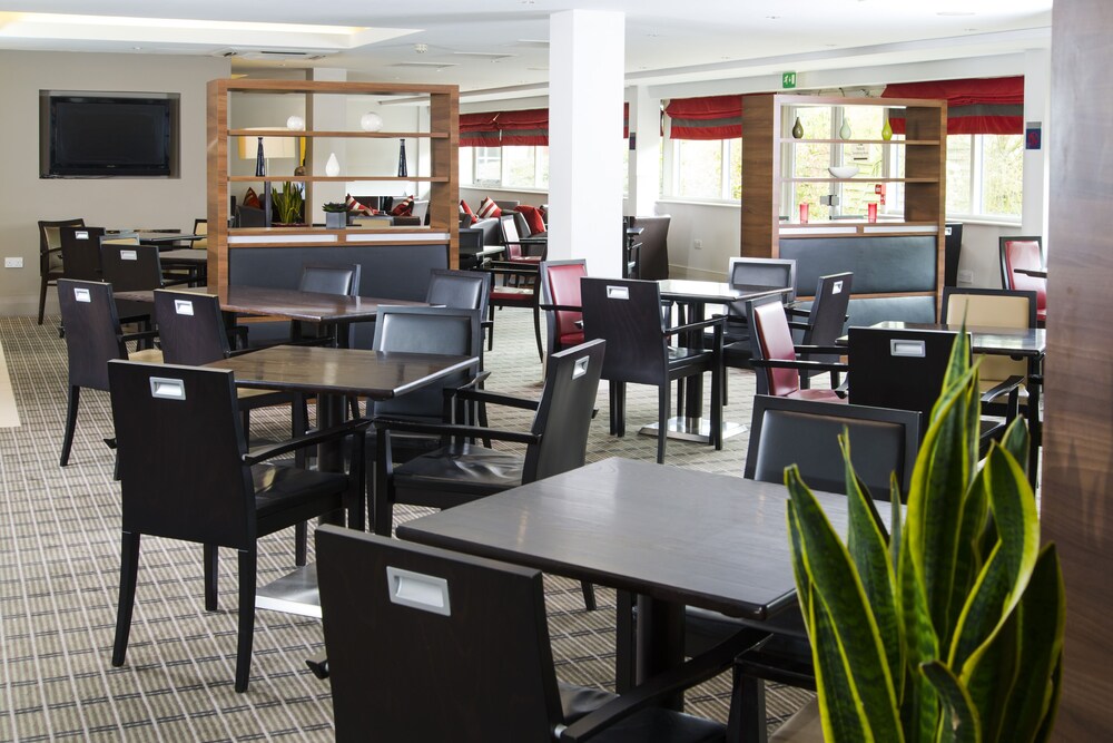 Holiday Inn Express Northampton - South, an IHG Hotel