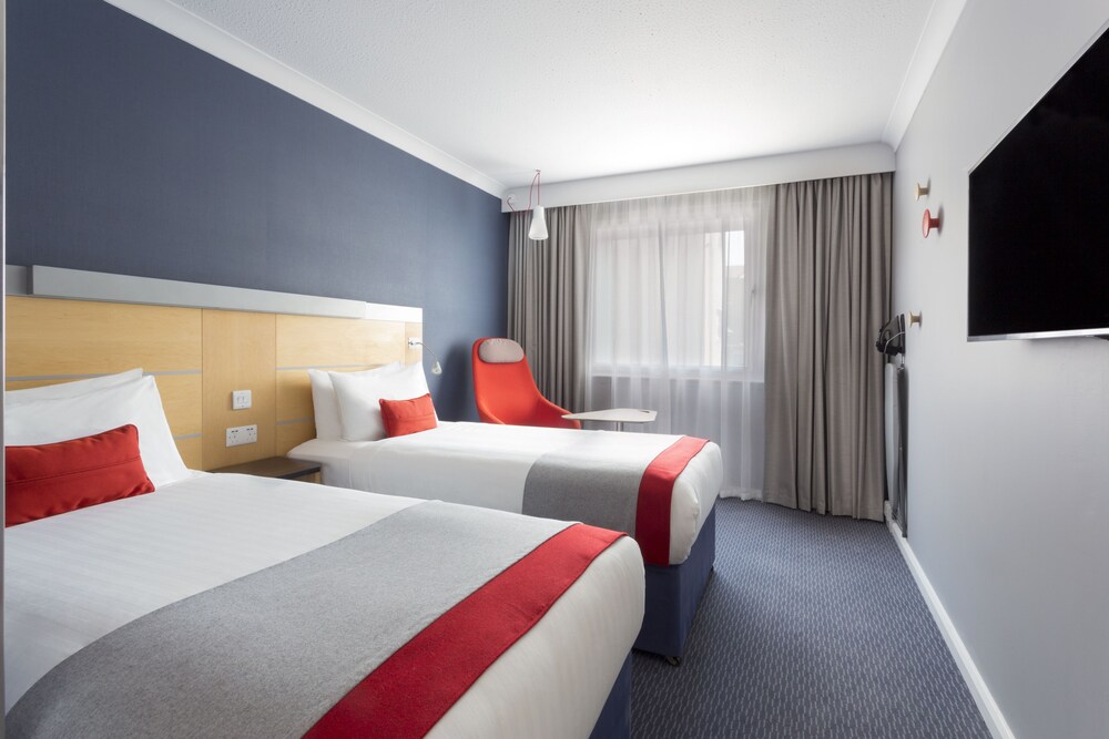 Holiday Inn Express London - Park Royal, an IHG Hotel