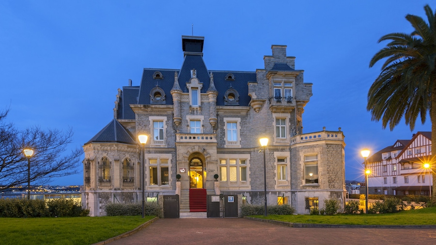 URH Palacio de Oriol Hotel