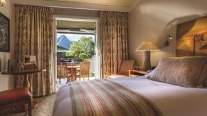 1 bedroom, down comforters, free minibar, in-room safe