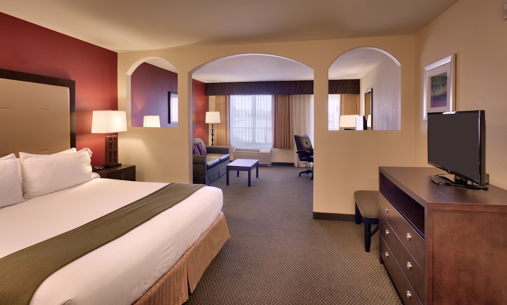 Holiday Inn Express Hotel & Suites Mesquite, an IHG Hotel