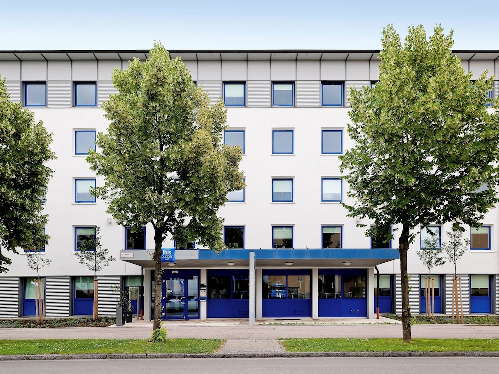 Hotel Ibis Daimlerstrasse Garching Hotel Ibis Daimlerstrasse Garching
