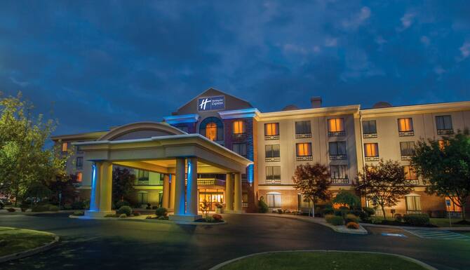 Holiday Inn Express Hotel Suites Buffalo Airport In Buffalo Ny