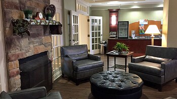 Holiday Inn Express Hotel & Suites Buffalo-Airport