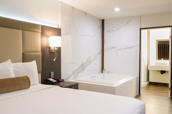 Hotel Xilo Glendale Reviews Photos Rates Ebookers Com