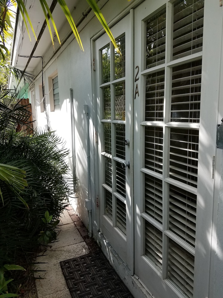 Alexander Palms Court In Key West Hotel Rates Reviews On Orbitz