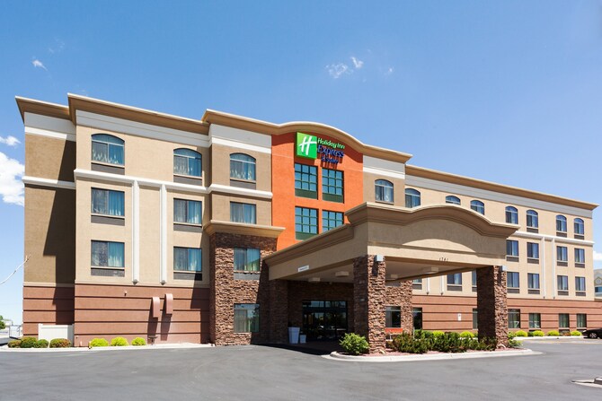 hotels in cheyenne wy pet friendly