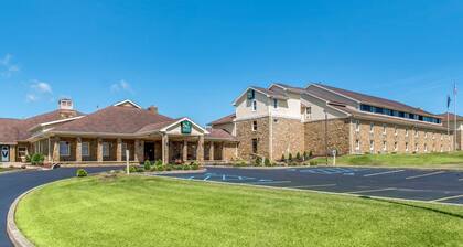 Quality Inn & Suites Bedford West