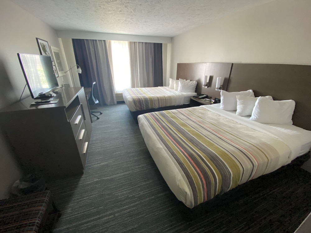 Country Inn & Suites by Radisson, Council Bluffs, IA