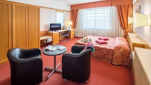 Minibar, in-room safe, desk, free WiFi