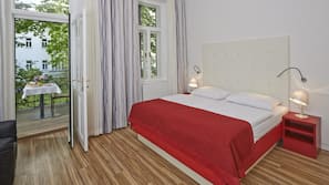Hochwertige Bettwaren, Zimmersafe, individuell eingerichtet