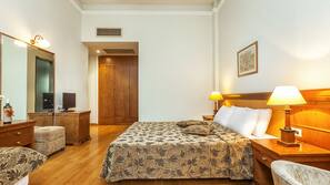 Minibar, in-room safe, soundproofing