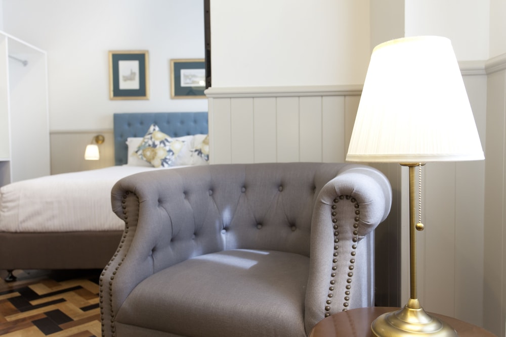Cremorne Point Manor