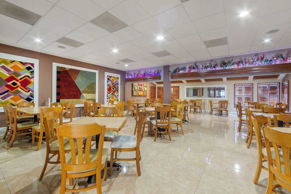 Restaurant, Comfort Inn Monclova