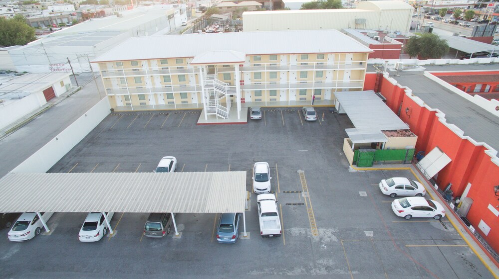 Balcony, Comfort Inn Monclova