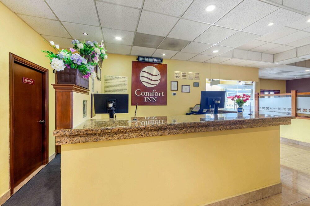 Lobby, Comfort Inn Monclova