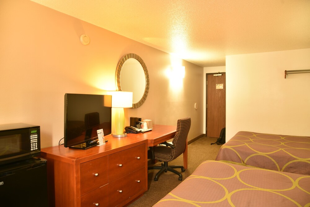 Room, Super 8 by Wyndham Rapid City Rushmore Rd