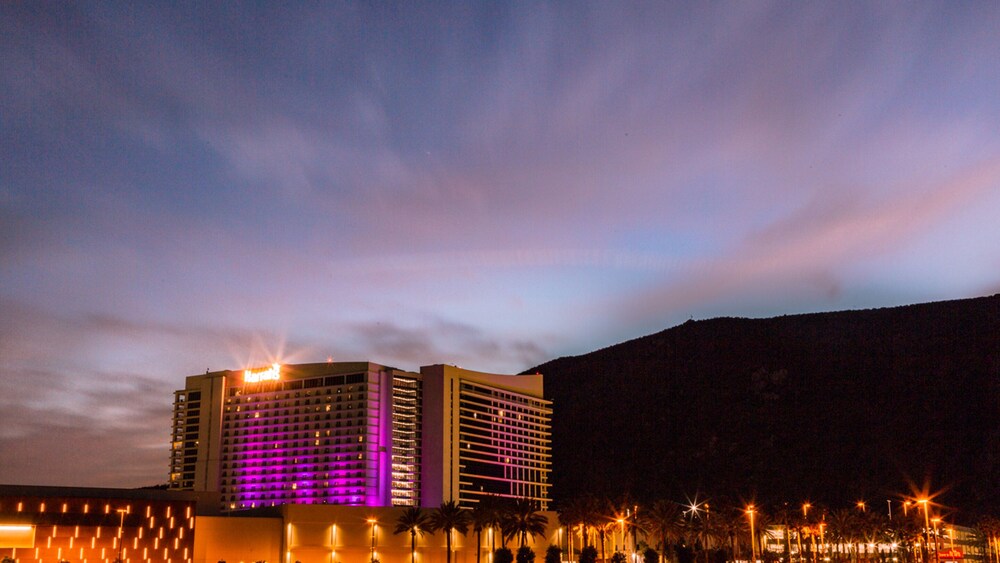 Harrah's Resort Southern California in Funner Best Rates & Deals on