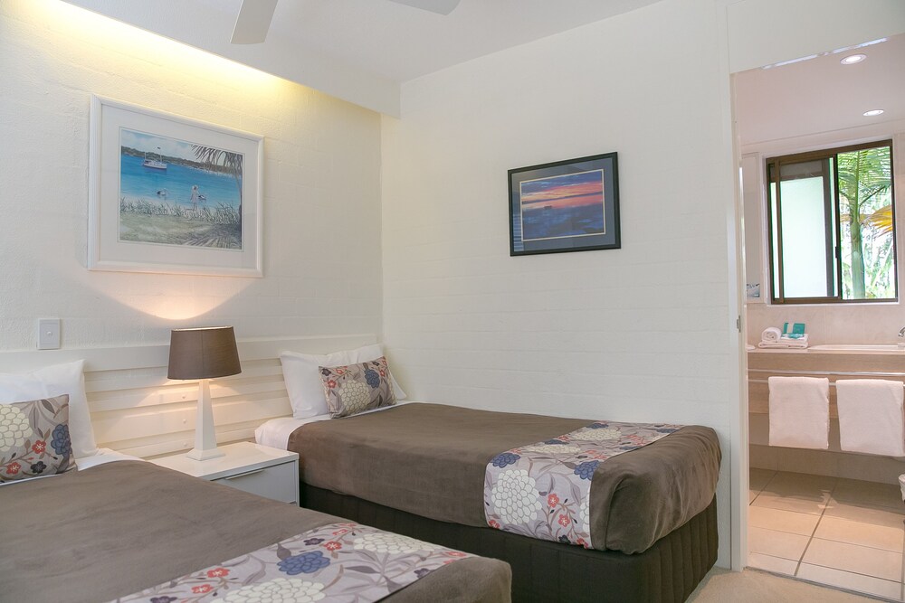 Ocean Breeze Resort