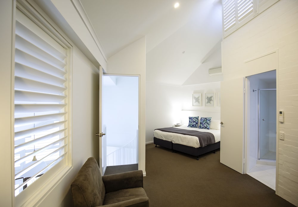 Ocean Breeze Resort