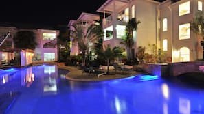3 outdoor pools