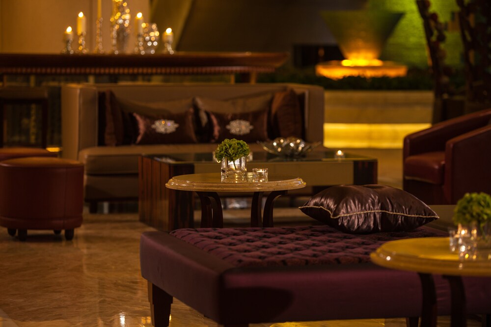 Renaissance Shanghai Pudong Hotel In Shanghai Hotel Rates - 