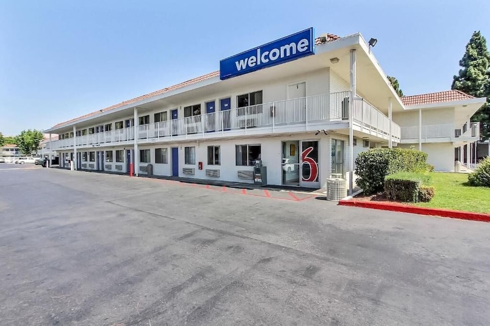 Motel 6 San Jose, CA - South