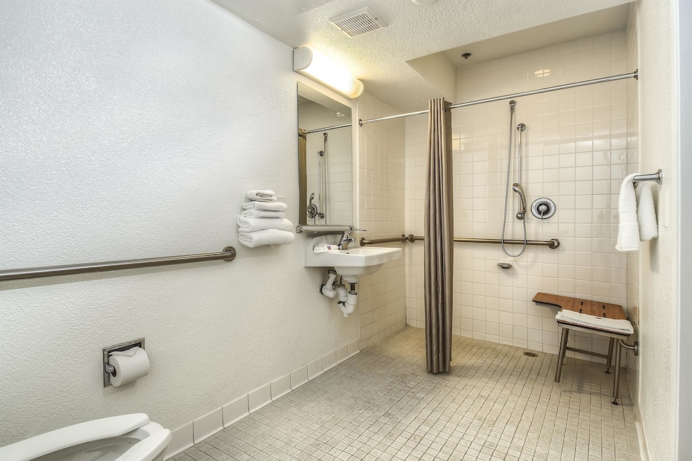 Bathroom, Motel 6 Carlsbad, CA Beach