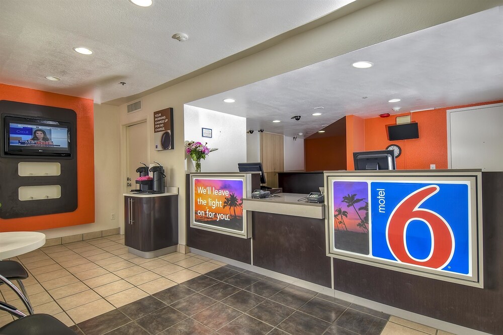 Lobby, Motel 6 Carlsbad, CA Beach