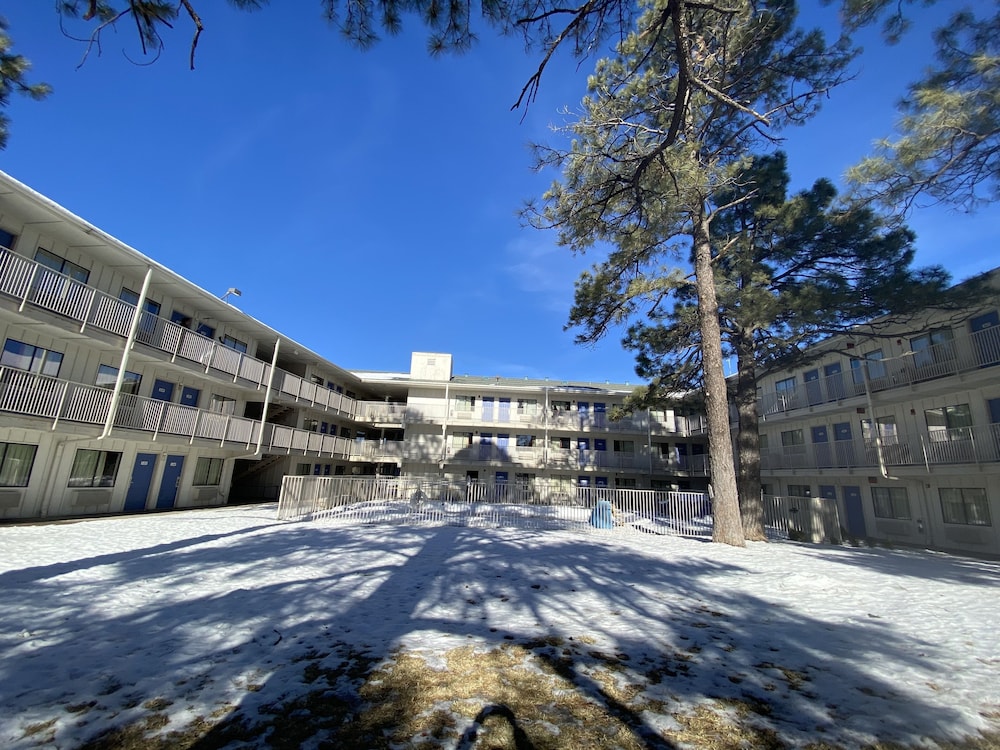 Exterior, Motel 6 Flagstaff, AZ - West - Woodland Village