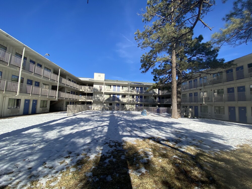 Exterior, Motel 6 Flagstaff, AZ - West - Woodland Village