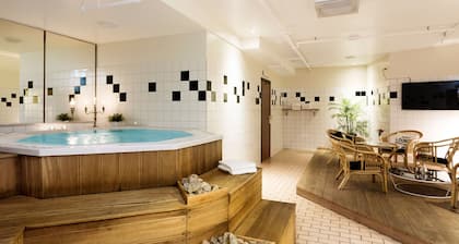 ProfilHotels Savoy