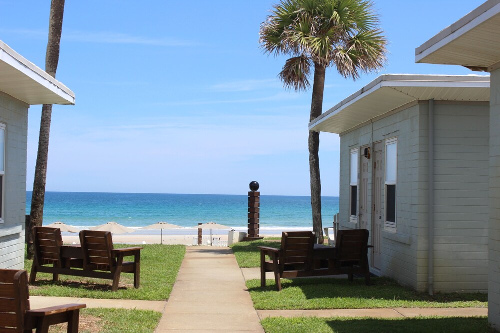 SHORELINE ALL SUITES & CABANA COLONY COTTAGES Daytona Beach Shores FL