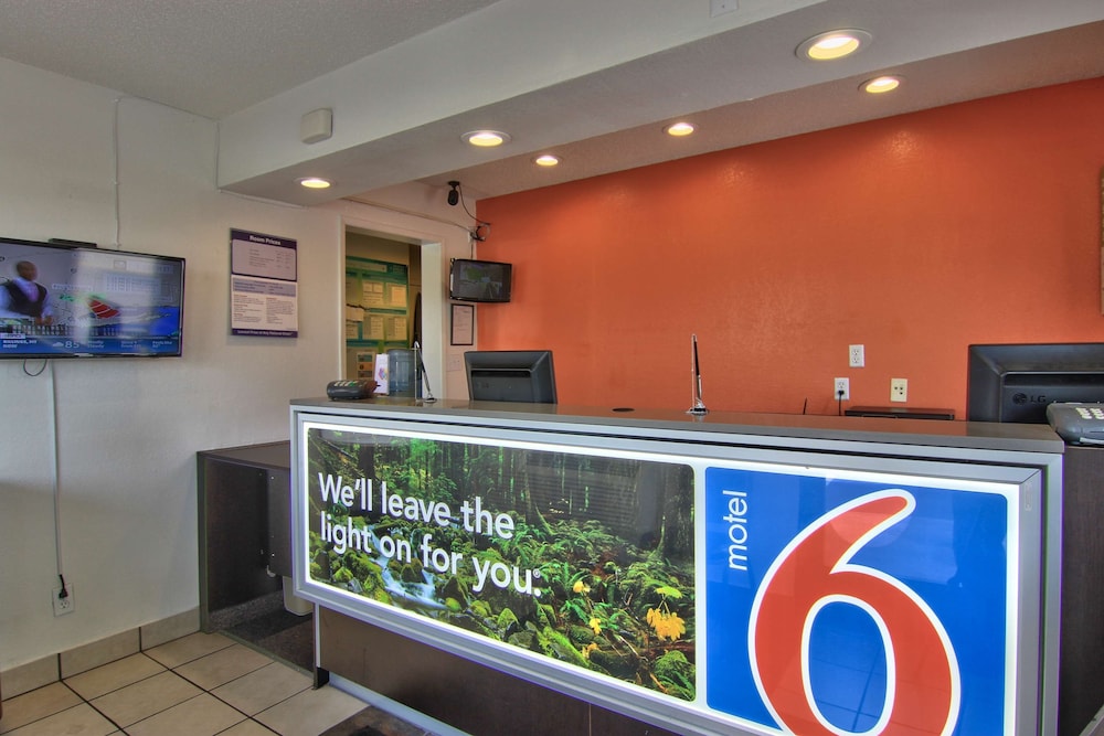 Motel 6 Sacramento, CA - North