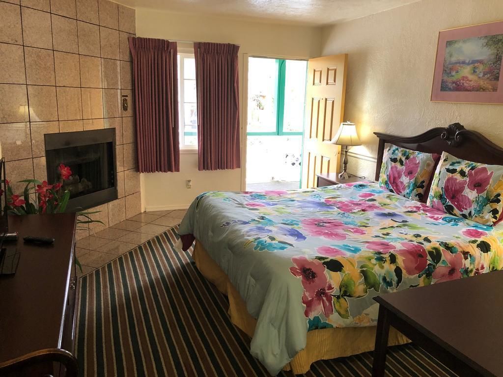 Monterey Pines Inn Monterey Hotelbewertungen 2021 Expedia De