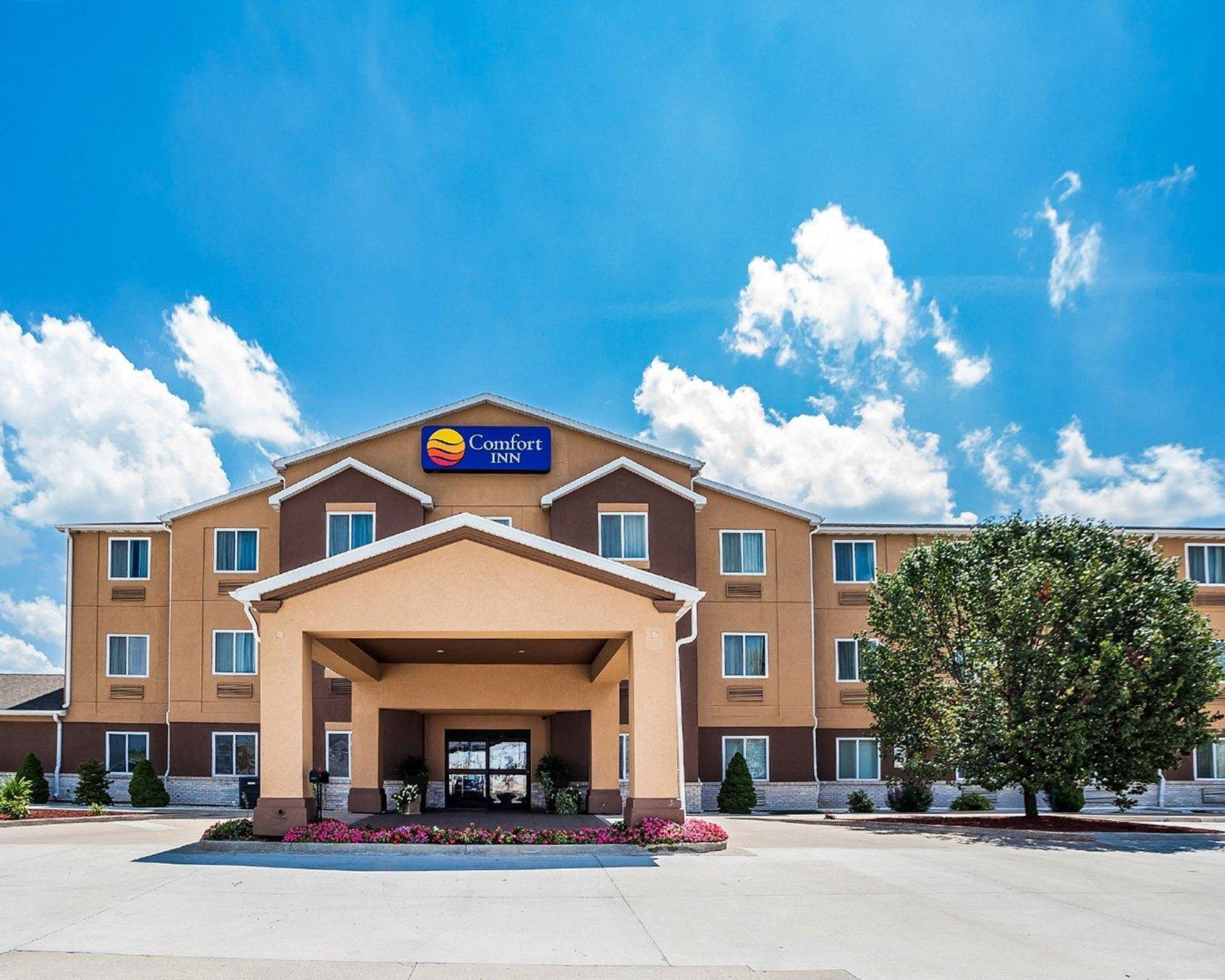 Comfort Inn Suites Moberly In Macon Mo Expedia