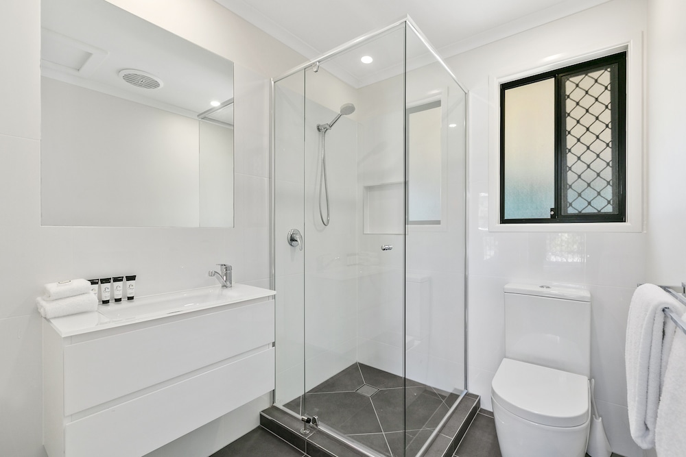 Noosa Lakes Resort