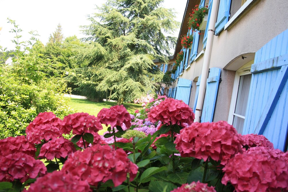 La Berteliere The Originals Relais Qualys Hotel In Saint - 