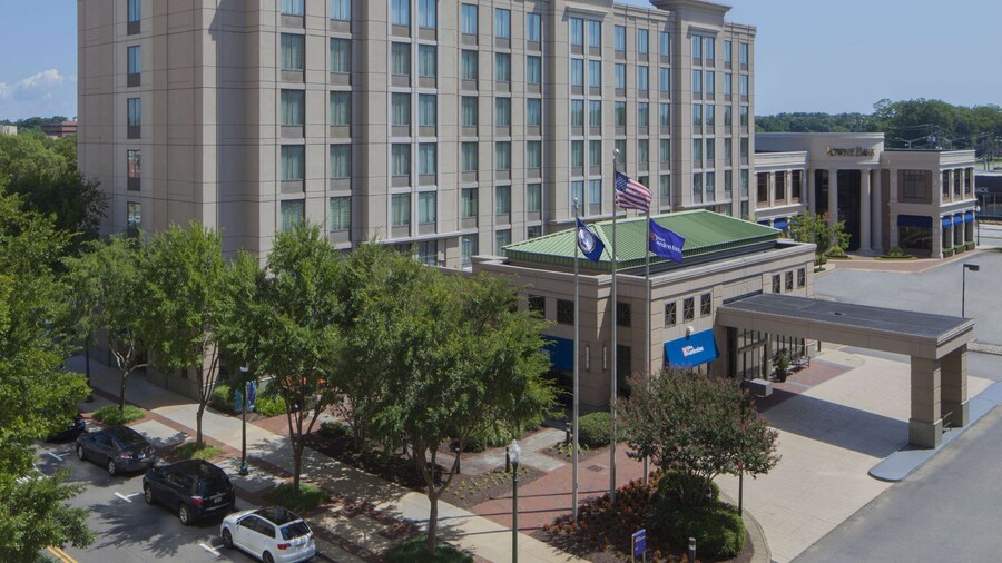 Hilton Garden Inn Virginia Beach Town Center